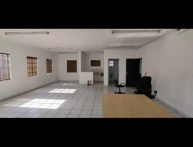 INDUSTRIAL PROPERTY TO RENT IN SILVERTONDALE